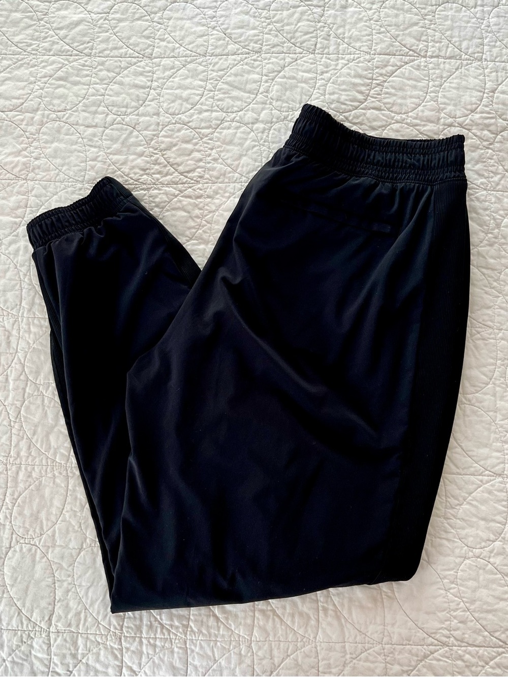 Athleta Black Brooklyn Lined Joggers Sporty Athletic Running Gorpcore Luxury
